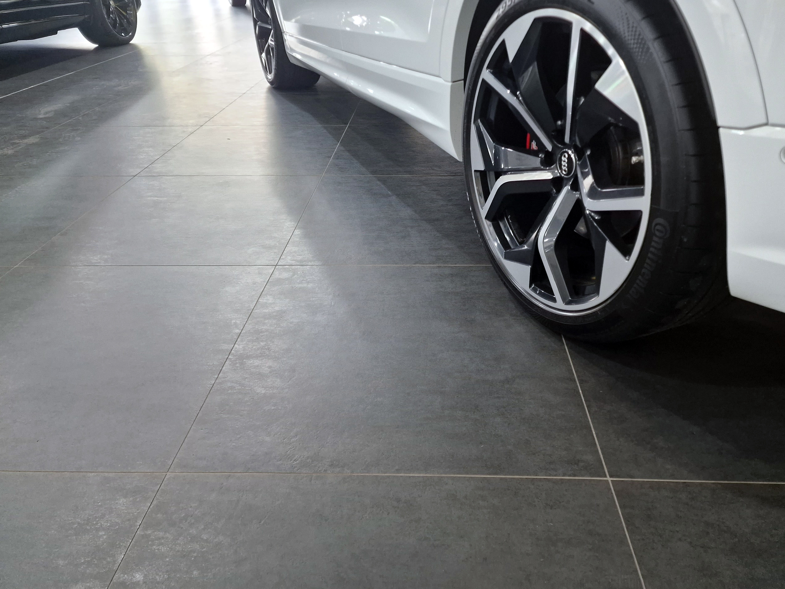 Commercial Tiling